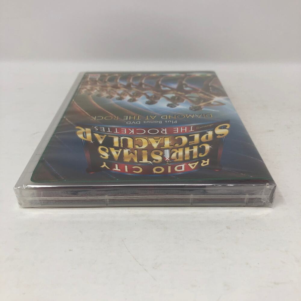 Radio City Christmas Spectacular The Rockettes with Bonus DVD Time Life New - Picture 3 of 6